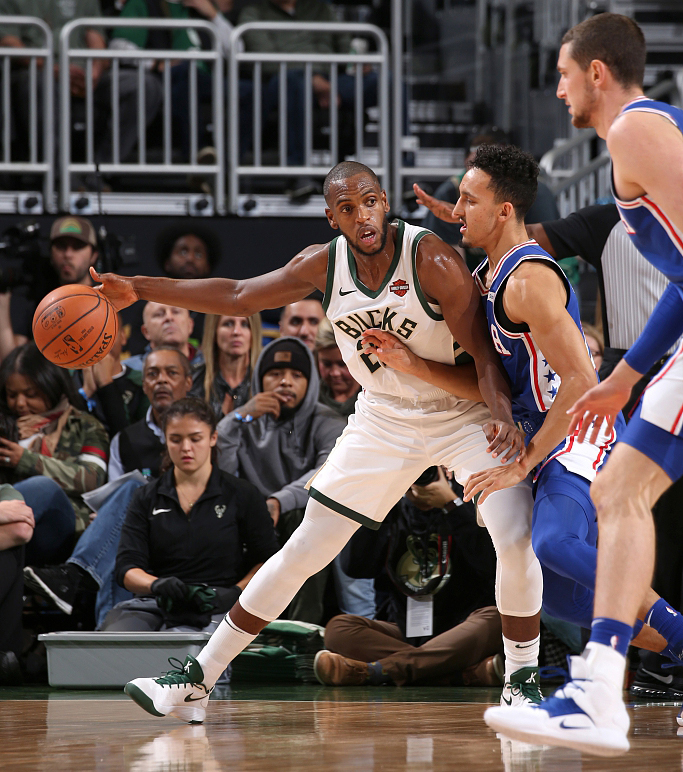 开云下载-雄鹿取得七连胜，稳坐东部第二