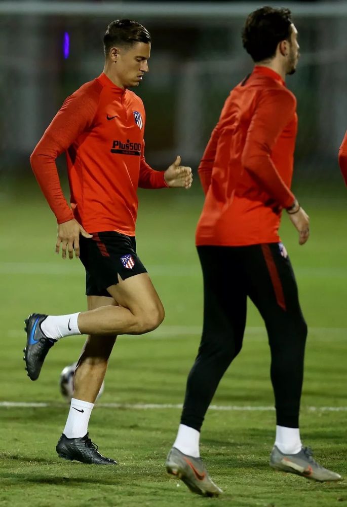 开云体育中国-包含瓦朗谢纳球队在主场比赛中全力以赴，争取胜利的词条