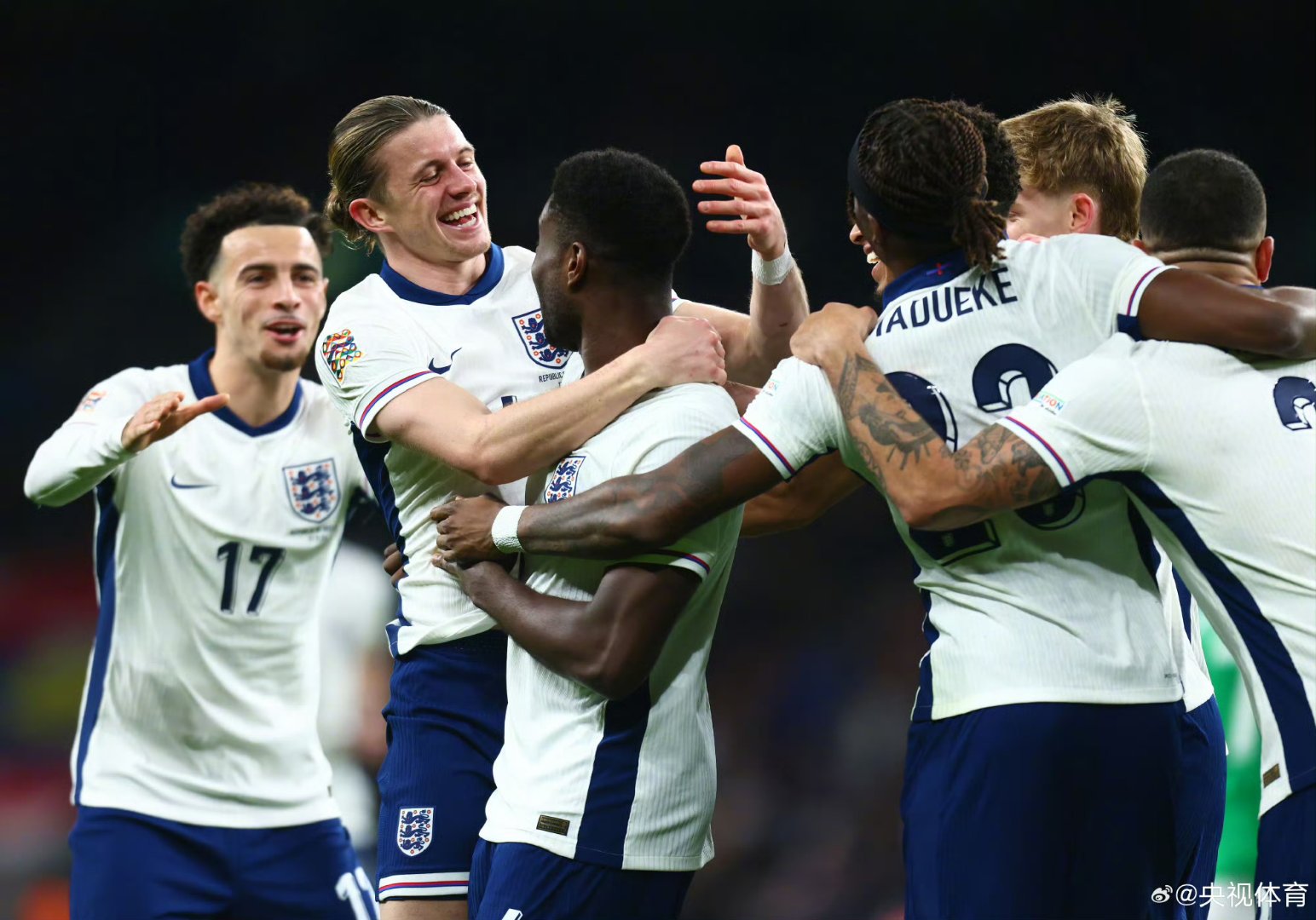 英格兰队取得惊人胜利晋级决赛