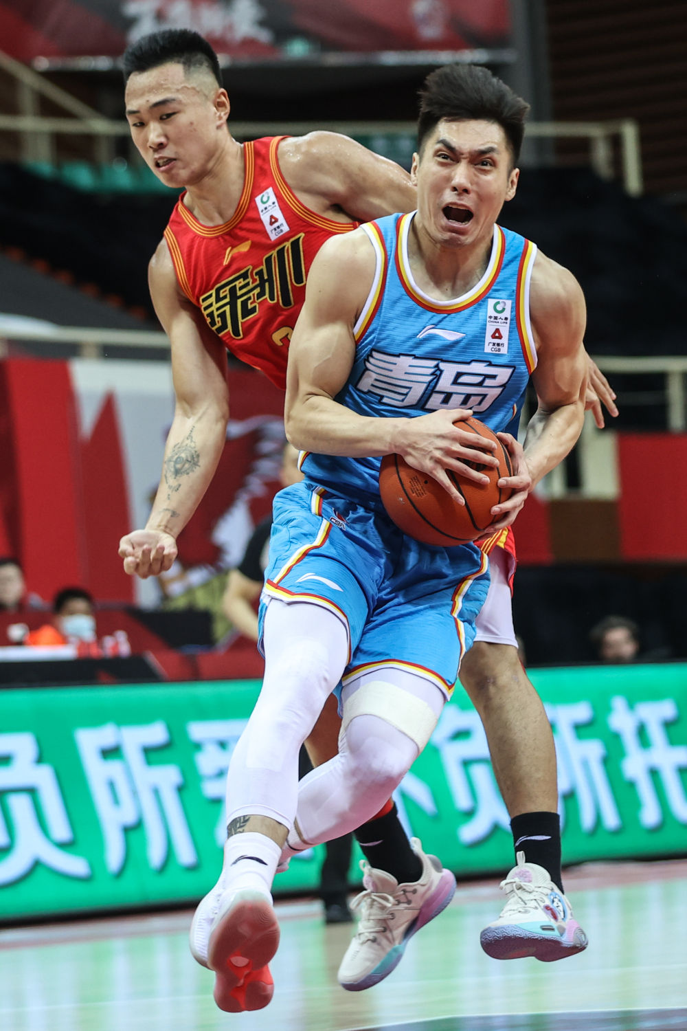 青岛队鏖战步行者，锡安惊艳四座的简单介绍