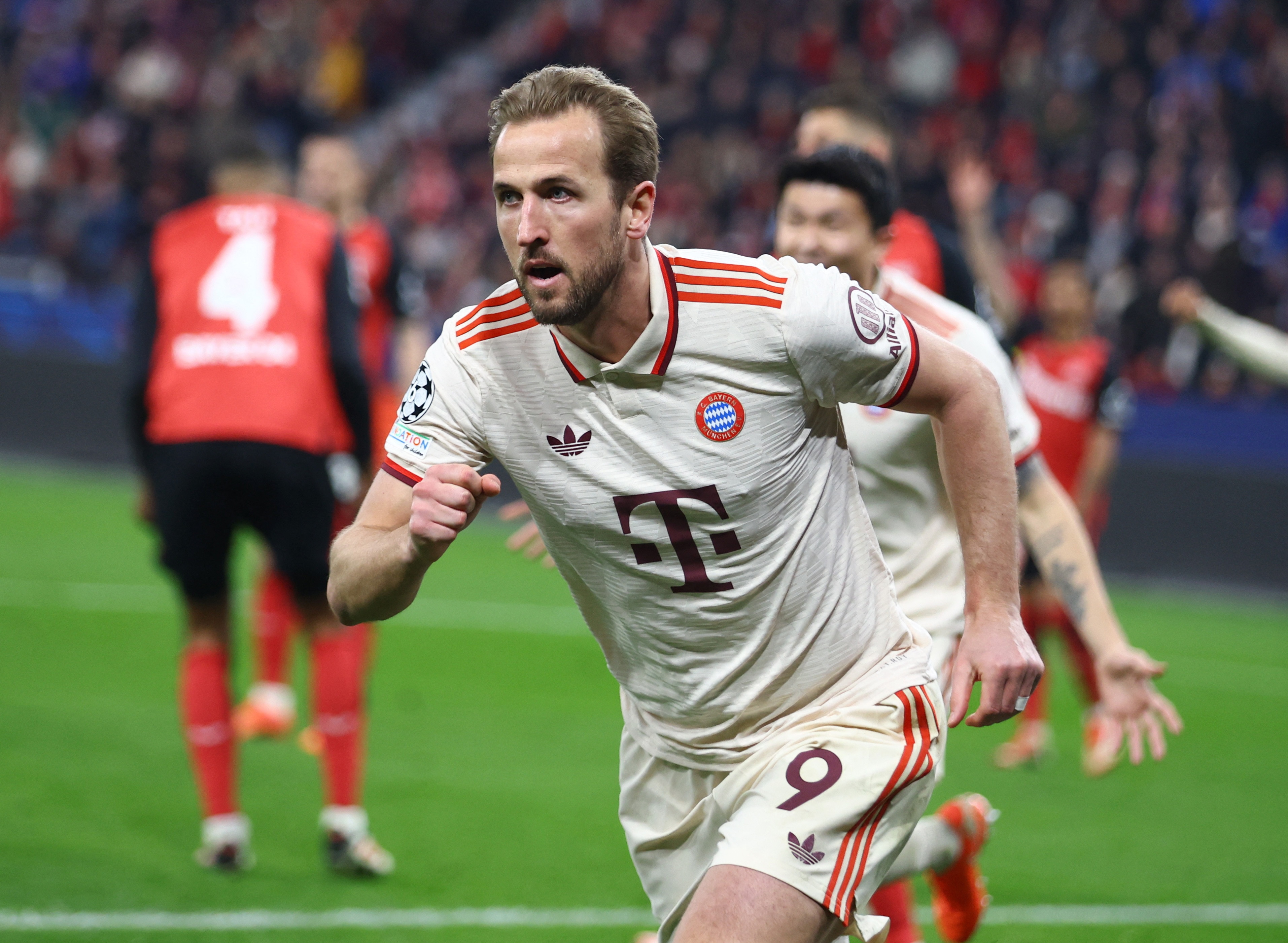 包含瑞士力克AC米兰，萨内统治全场的词条