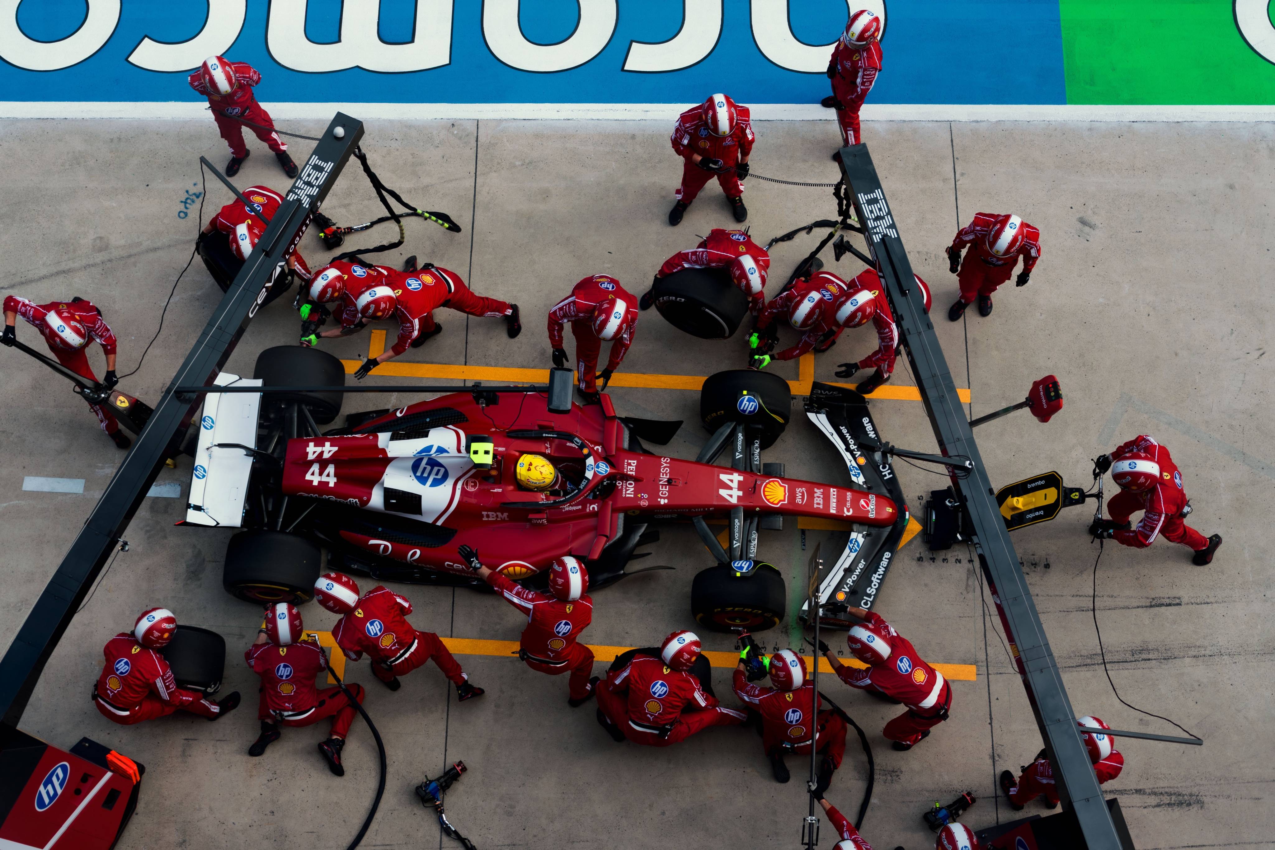 法拉利鏖战哈斯车队,勒克莱尔扛起全队的简单介绍 法拉利鏖战哈斯车队,勒克莱尔扛起全队的简单介绍