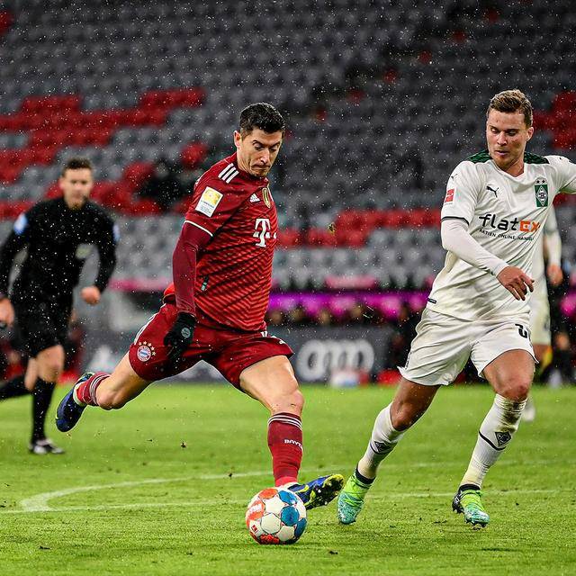 那不勒斯逆转拜仁，罗德里带队取胜